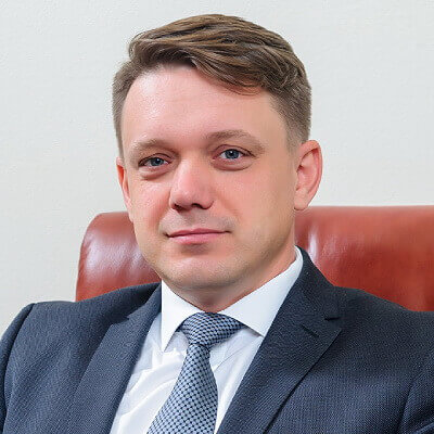 Євген Мецгер, досьє, біографія, компромат, Юлія Мецгер, Олена Кравець, Укрфінжитло, Укрексімбанк, Кирило Шевченко