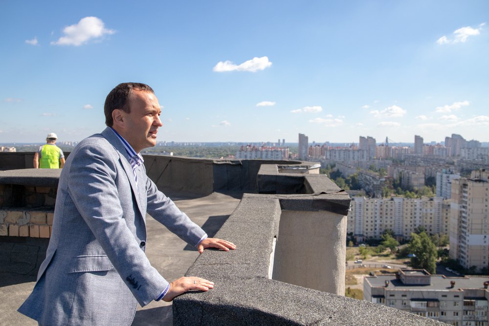 Петро Пантелєєв, Київ, київські чиновники