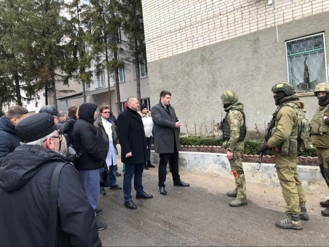 голова Куп’янська Геннадій Мацегора пішов на співпрацю з російськими окупантами, демонструють «планову роботу» /фото Instagram