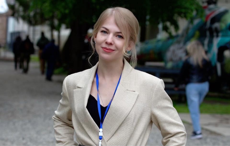Юлія Звездіна, дружина Олександра Звездіна