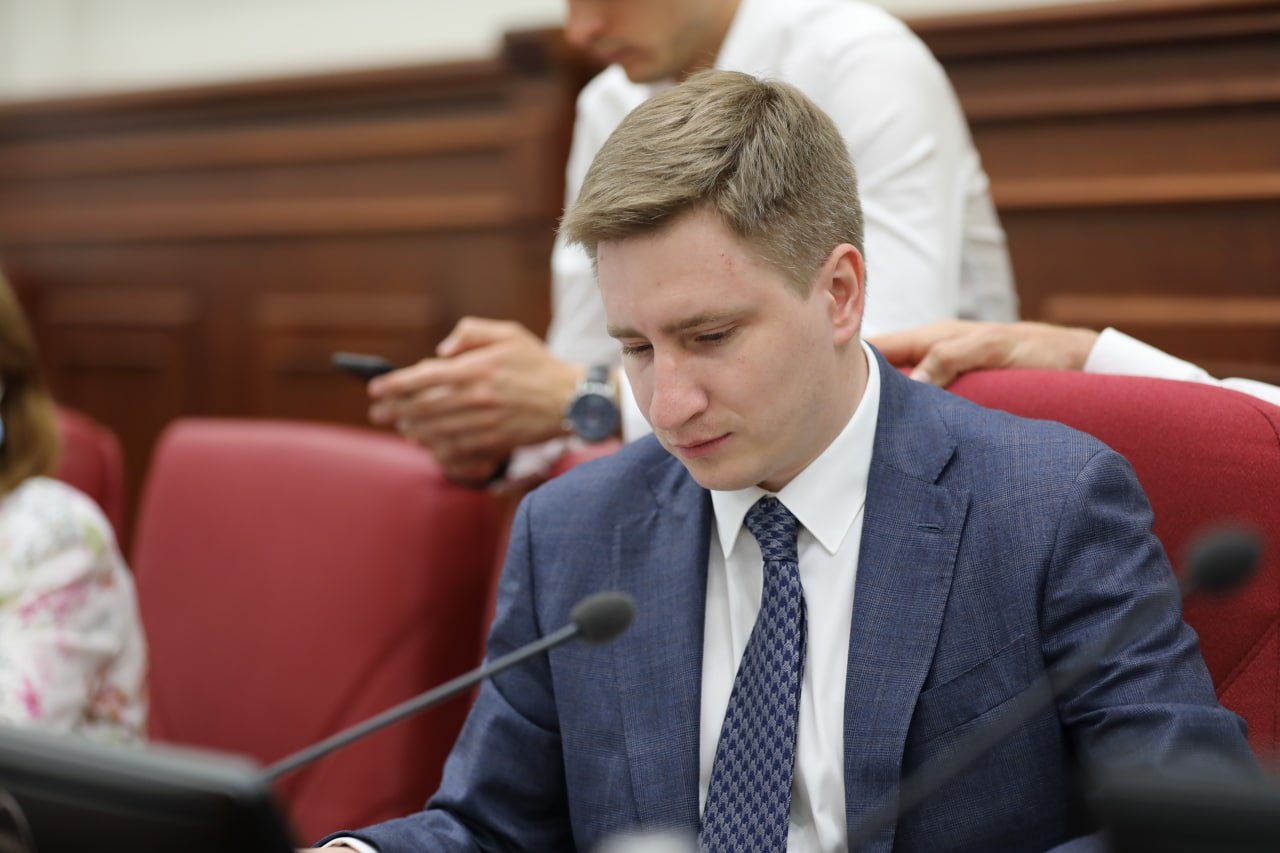 Володимир Бондаренко, Київрада, секретар, КМДА, київські чиновники