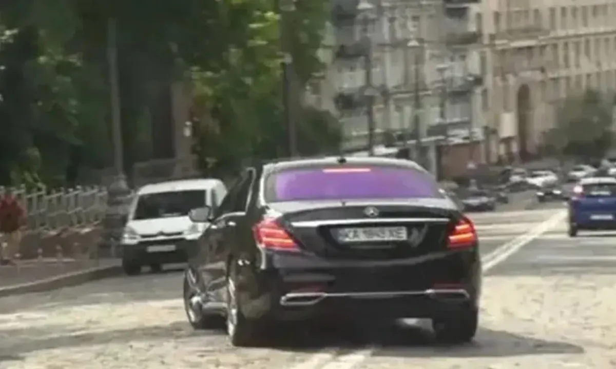 Андрій Єрмак, водій Єрмака, Мерседес, СБУ, Mercedes, кооператив Династія