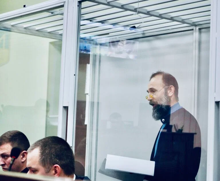 суддя Артур Ємельянов у суді