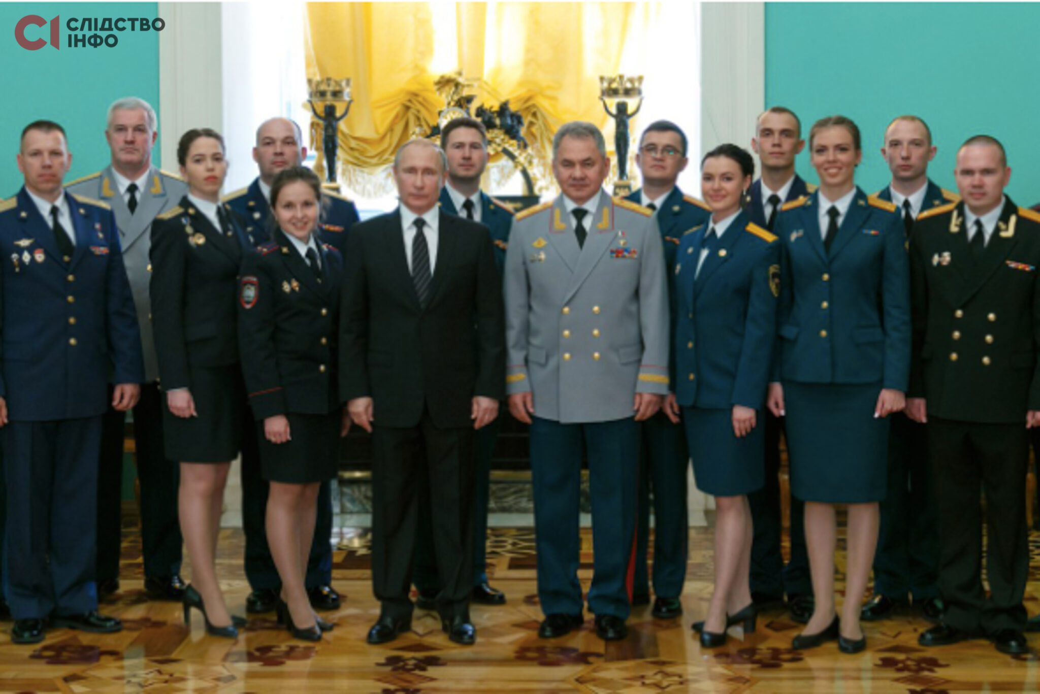 Дюдя (перший ліворуч) на прийомі у Великому Кремлівському Палаці на честь випускників вишів Міноборони