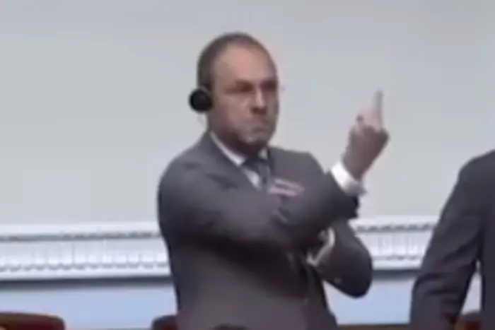 Сергій Власенко, нардеп, фак, Верховна рада, Петро Порошенко, Юлія Тимошенко, нардеп Сергій Власенко