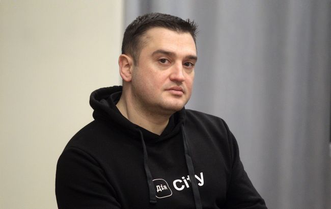 Олександр Борняков, Дія, Мінцифри