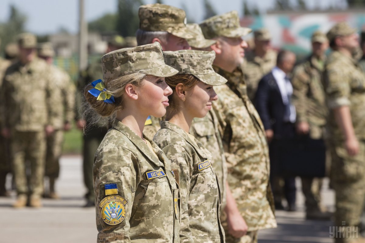 Президент України має ключову роль у питаннях оборони