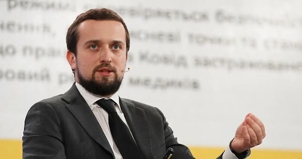 Призначення Кирила Тимошенко радником свідчить про те, що Умеров не є самостійним керівником Міноборони Бутусов.