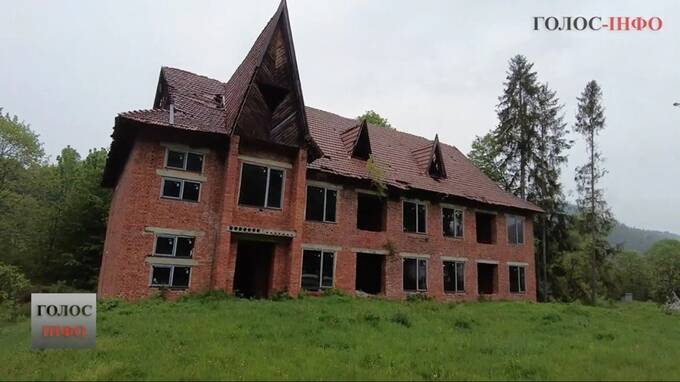село Яворів школа