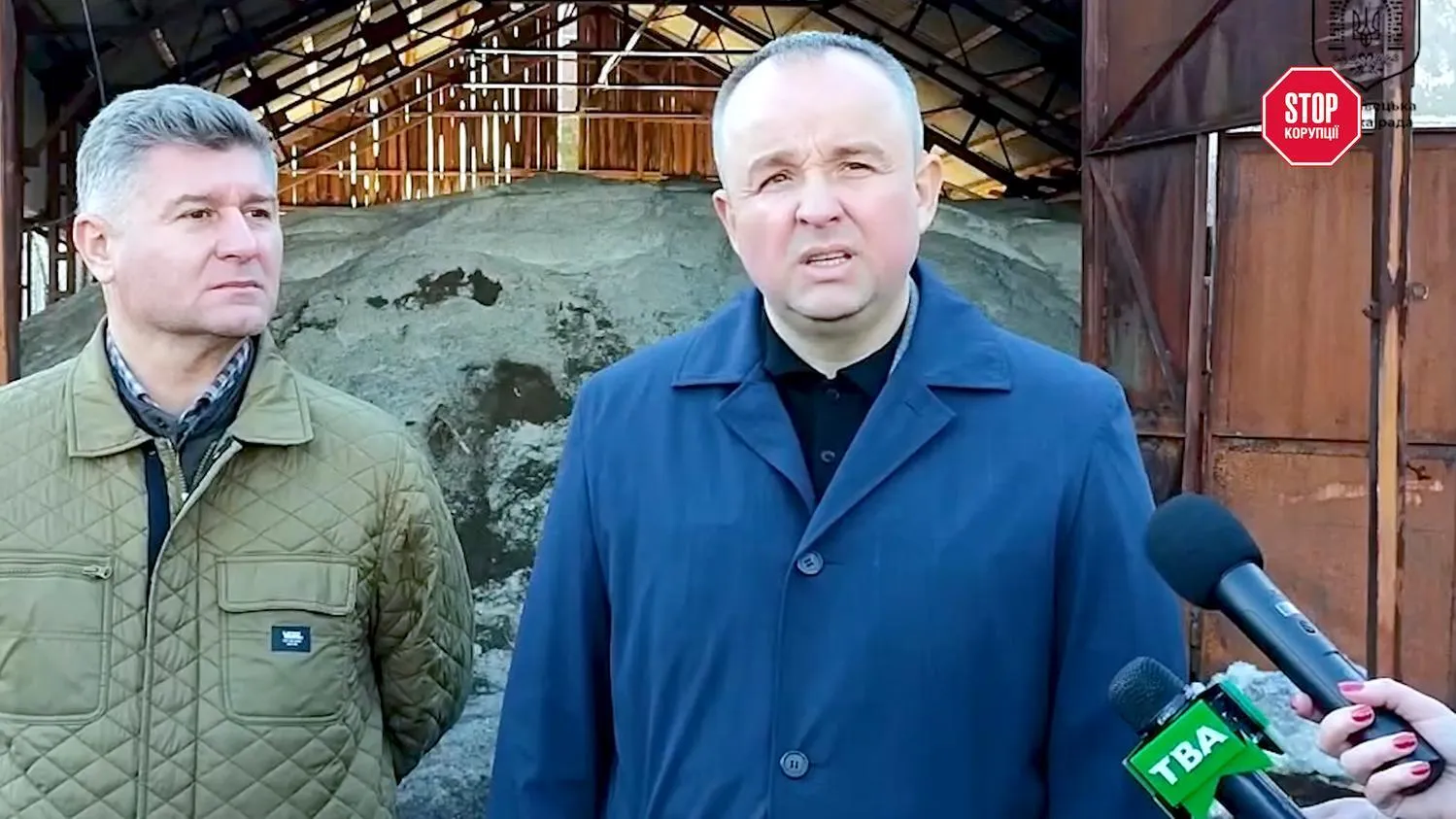 Василь Зазуляк, Чернівці
