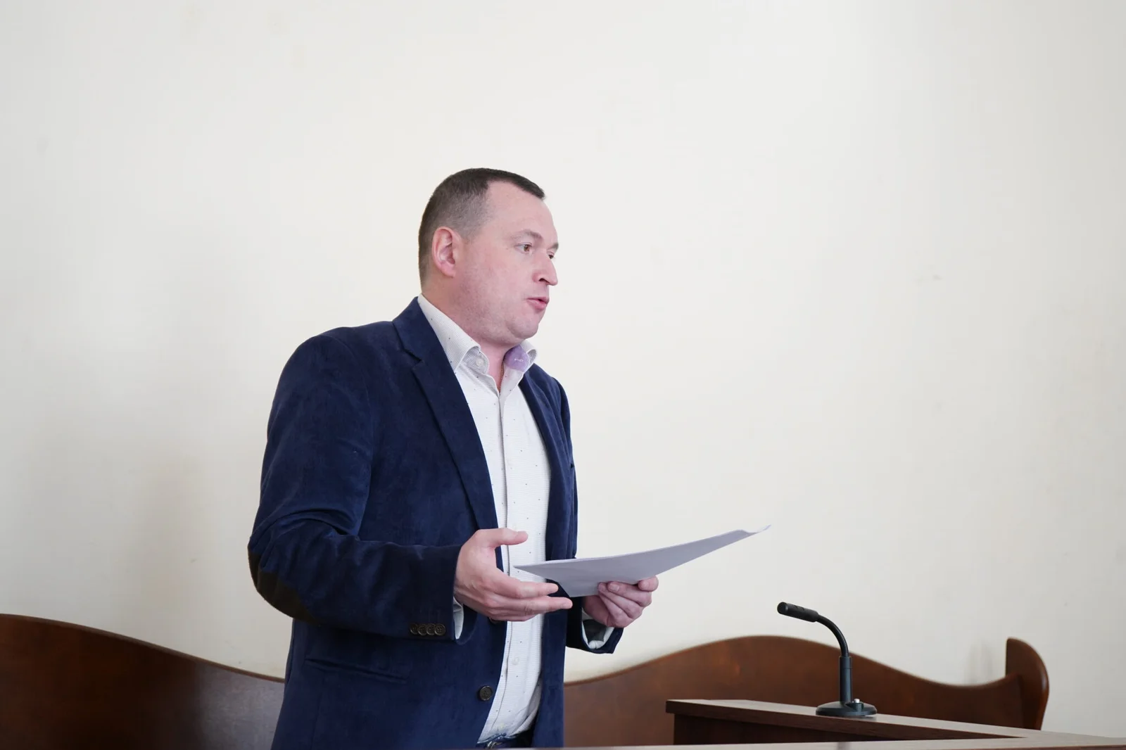 адвокат, Максим Бахарєв