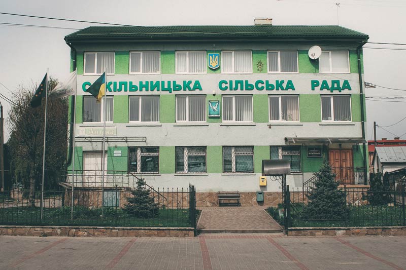 Сокольницька сільська рада, аеропорт, Андрій Садовий