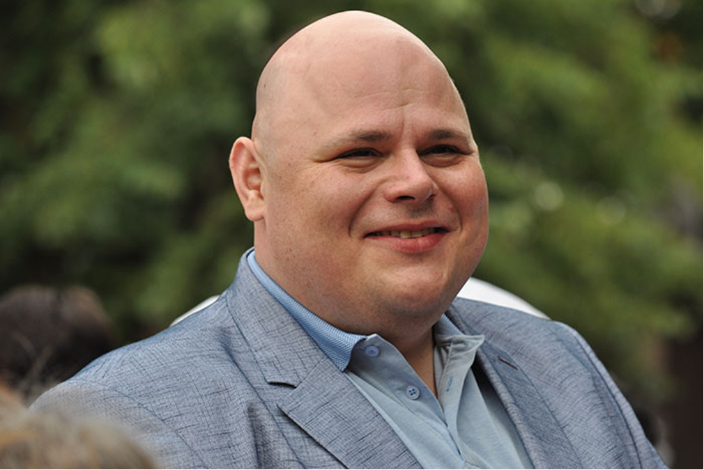 "Товстун" із КВК, знає Зеленського ще з 90-х. Що відомо про нового спікера Ради Руслана Стефанчука
