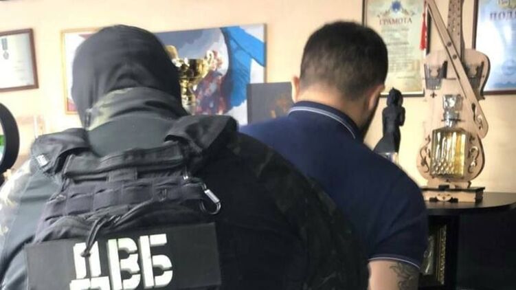 Артем Гога. Поліцейський-вимагач із Дніпра