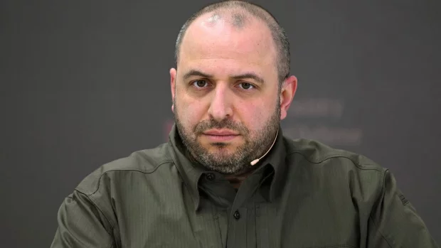 Рустем Умеров, Міноборони, зброя, міністр