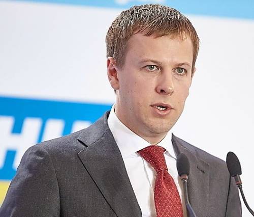 Віталій Хомутиннік, досьє, біографія, компромат, 