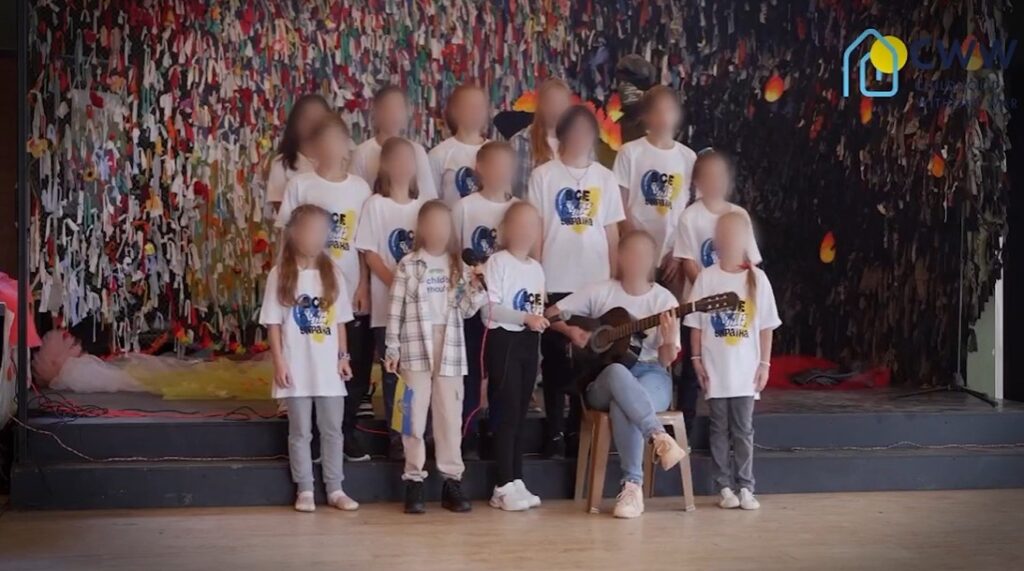 Під час проєкту «Дитинство без війни» дітей залучали до кампаній зі збору коштів Фондом
