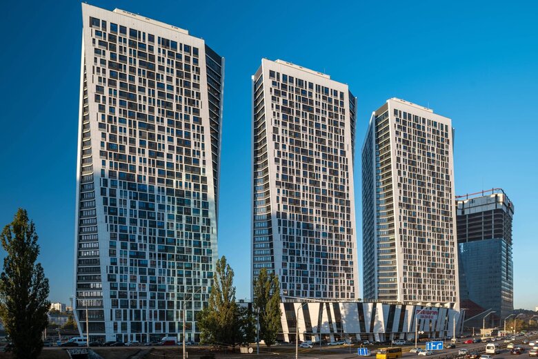 єОселя, Manhattan, Буковель, Укрфінжитло, Укрфінжитло