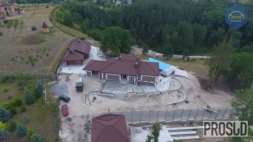 маєток прокурора Дмитра Петрова в Ходосівці