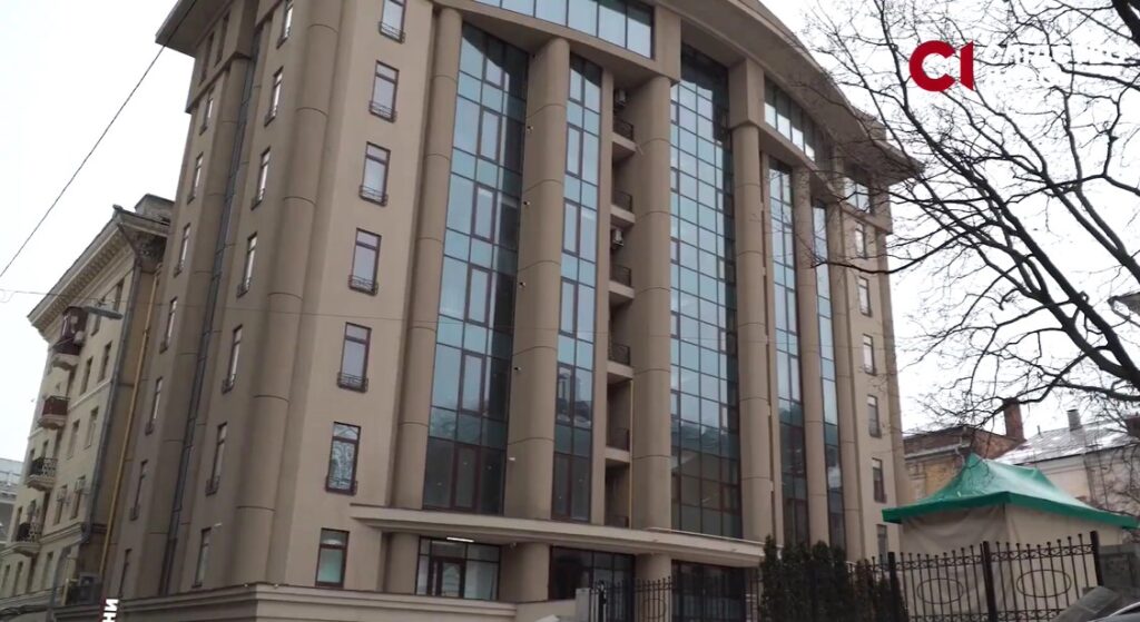 Новобудова у центрі Харкова, у якій квартирою на 400 квадратів володіє пасинок Кернеса